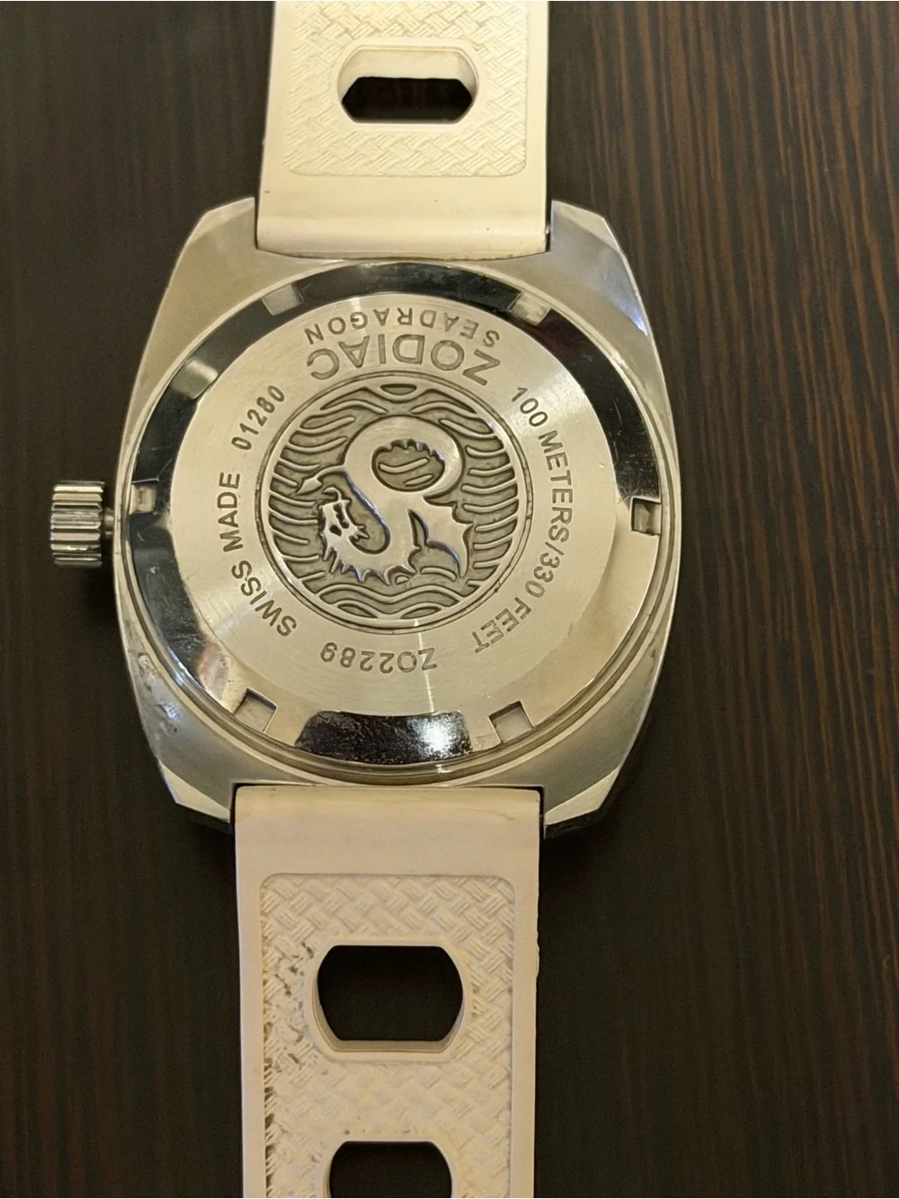 Zodiac Sea Dragon Quartz Wristwatch with White Rubber Strap